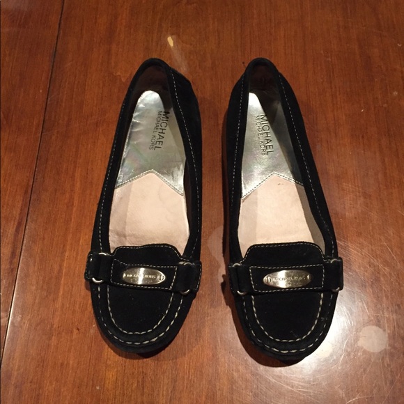 michael kors wallet inside